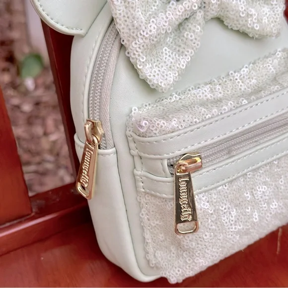 Disney Loungefly Minnie Mouse Sequin Wristlet - Mint Green Color - Picture 9 of 11